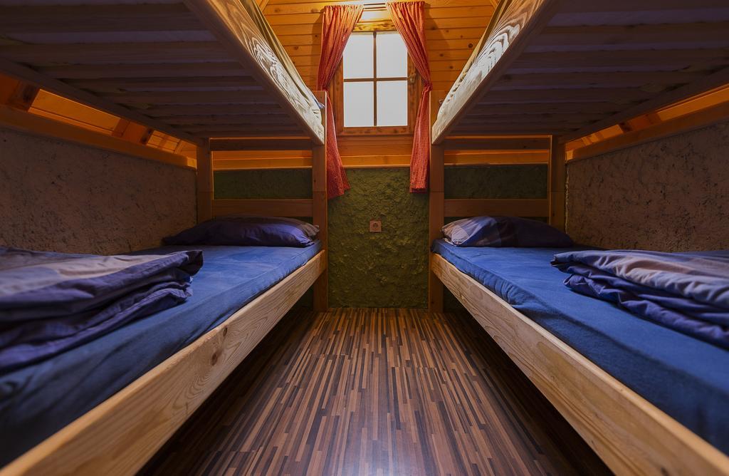 Rafting Kamp Dvije Vrbe Hotel Foca Buitenkant foto